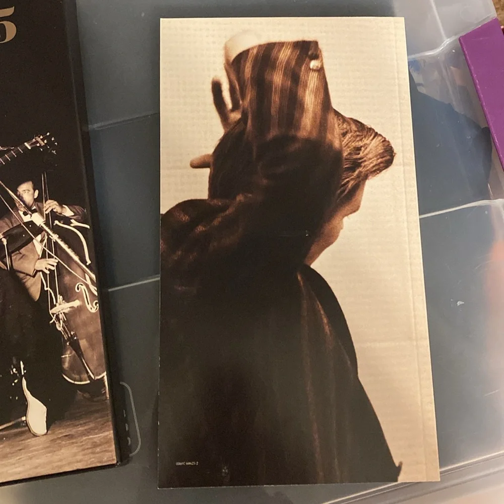 Elvis Presley CD Box Set - Picture 5 of 7